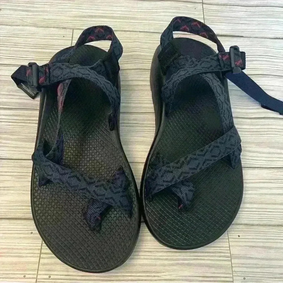 NWOT Chaco Classic Z/2 Stepped Navy Sandals - Picture 2 of 5